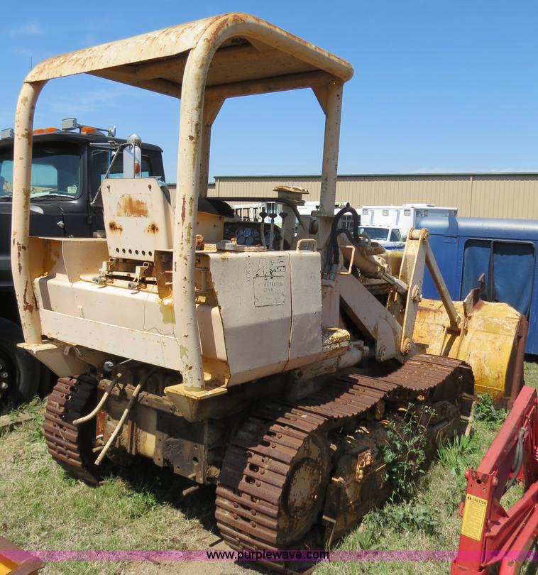 image for item B4702 Massey-Ferguson 300 track loader
