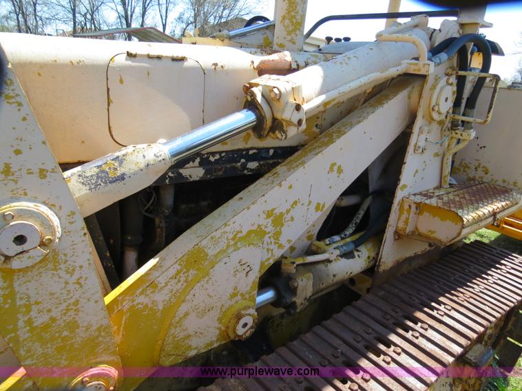 image for item B4702 Massey-Ferguson 300 track loader