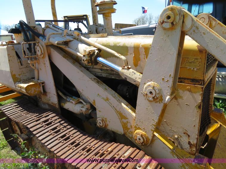 image for item B4702 Massey-Ferguson 300 track loader