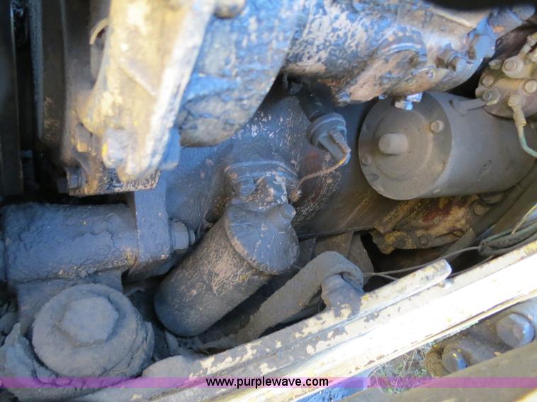 image for item B4702 Massey-Ferguson 300 track loader