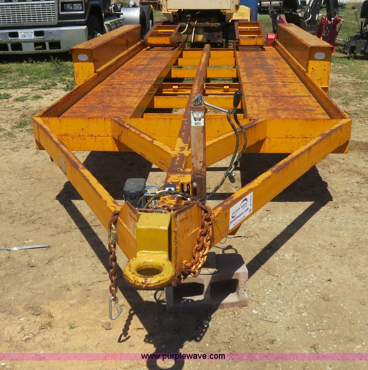 image for item B4703 1984 Belshe T-2 24' triple axle trailer