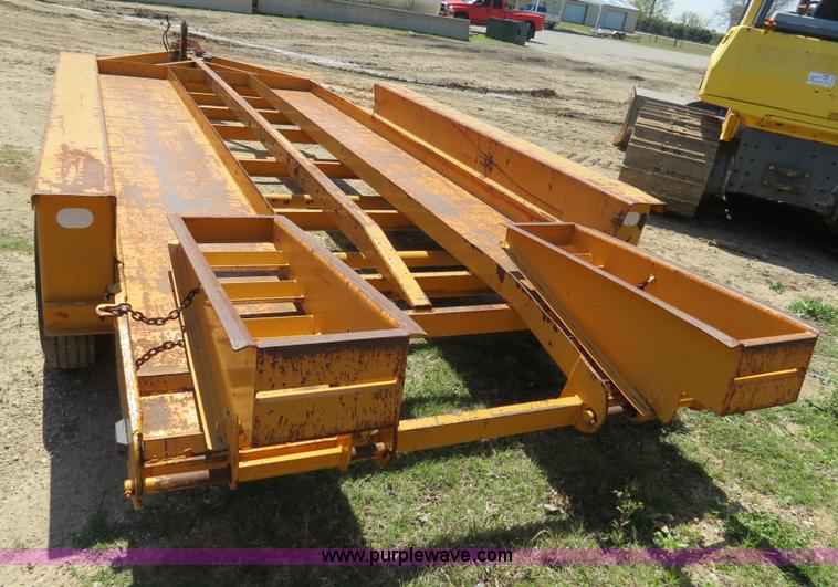 image for item B4703 1984 Belshe T-2 24' triple axle trailer