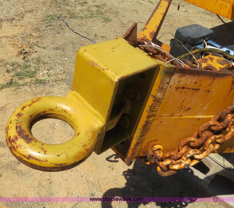 image for item B4703 1984 Belshe T-2 24' triple axle trailer