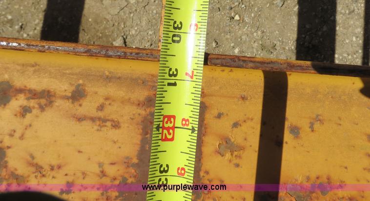 image for item B4703 1984 Belshe T-2 24' triple axle trailer