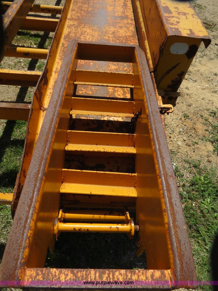 image for item B4703 1984 Belshe T-2 24' triple axle trailer