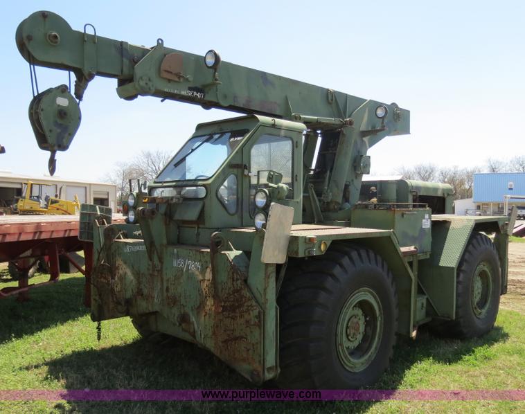 image for item B4704 1967 Hanson Machinery H-446 five ton wheel mounted crane