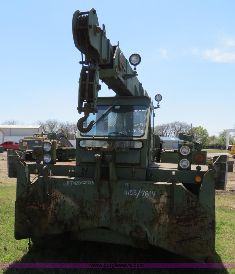 image for item B4704 1967 Hanson Machinery H-446 five ton wheel mounted crane