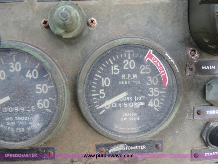 image for item B4704 1967 Hanson Machinery H-446 five ton wheel mounted crane