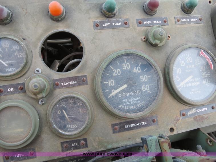 image for item B4704 1967 Hanson Machinery H-446 five ton wheel mounted crane