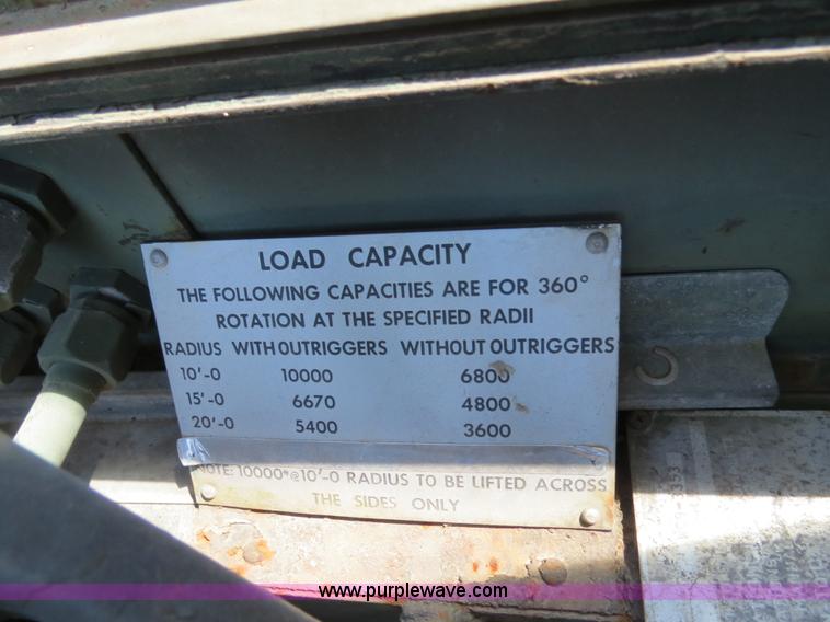 image for item B4704 1967 Hanson Machinery H-446 five ton wheel mounted crane