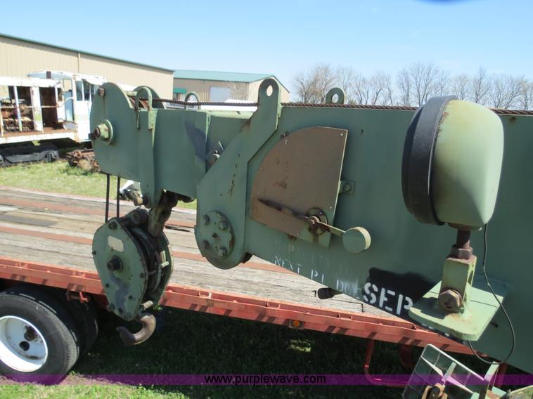 image for item B4704 1967 Hanson Machinery H-446 five ton wheel mounted crane