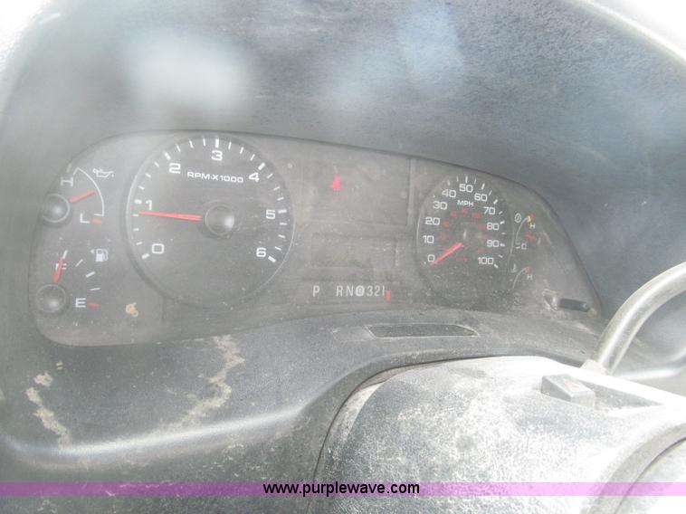 image for item B5424 2006 Ford F350 XL Super Duty CrewCab flatbed service truck