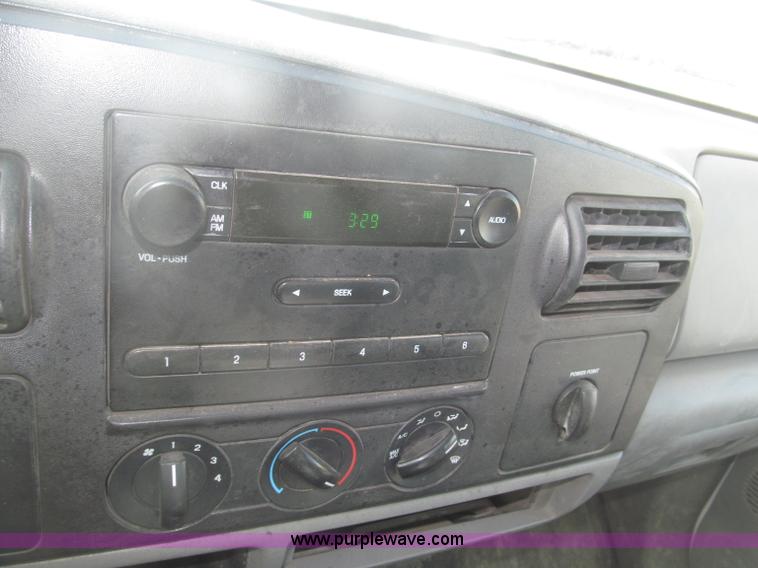 image for item B5424 2006 Ford F350 XL Super Duty CrewCab flatbed service truck