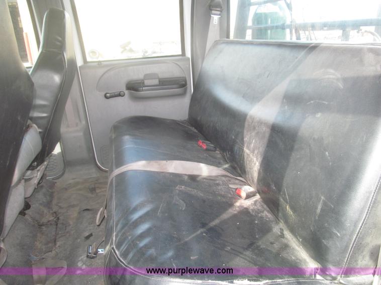 image for item B5424 2006 Ford F350 XL Super Duty CrewCab flatbed service truck