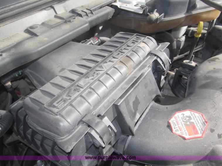 image for item B5424 2006 Ford F350 XL Super Duty CrewCab flatbed service truck