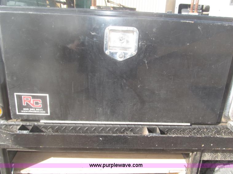 image for item B5424 2006 Ford F350 XL Super Duty CrewCab flatbed service truck