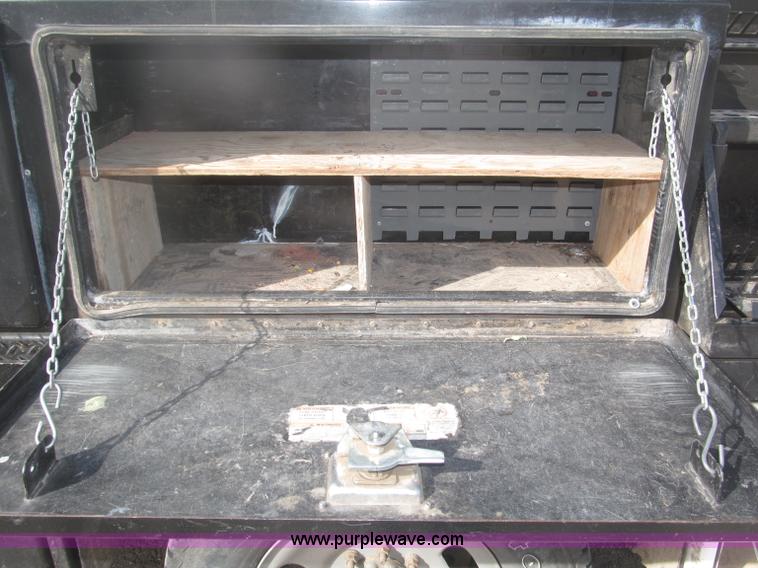 image for item B5424 2006 Ford F350 XL Super Duty CrewCab flatbed service truck