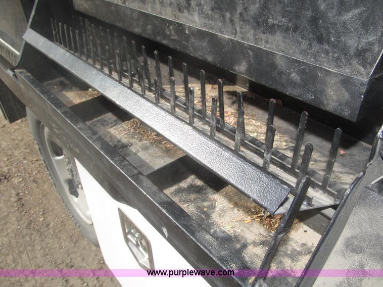 image for item B5424 2006 Ford F350 XL Super Duty CrewCab flatbed service truck