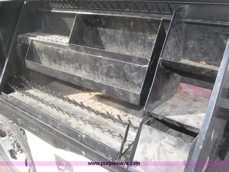 image for item B5424 2006 Ford F350 XL Super Duty CrewCab flatbed service truck