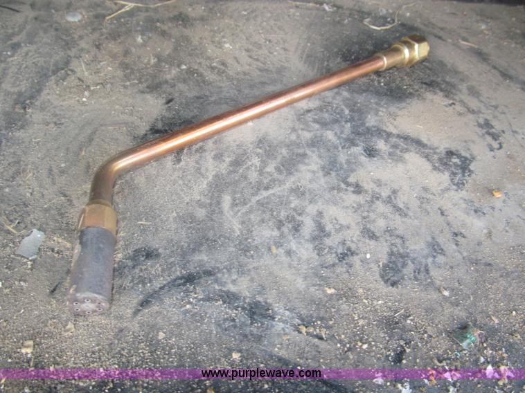 image for item B5424 2006 Ford F350 XL Super Duty CrewCab flatbed service truck