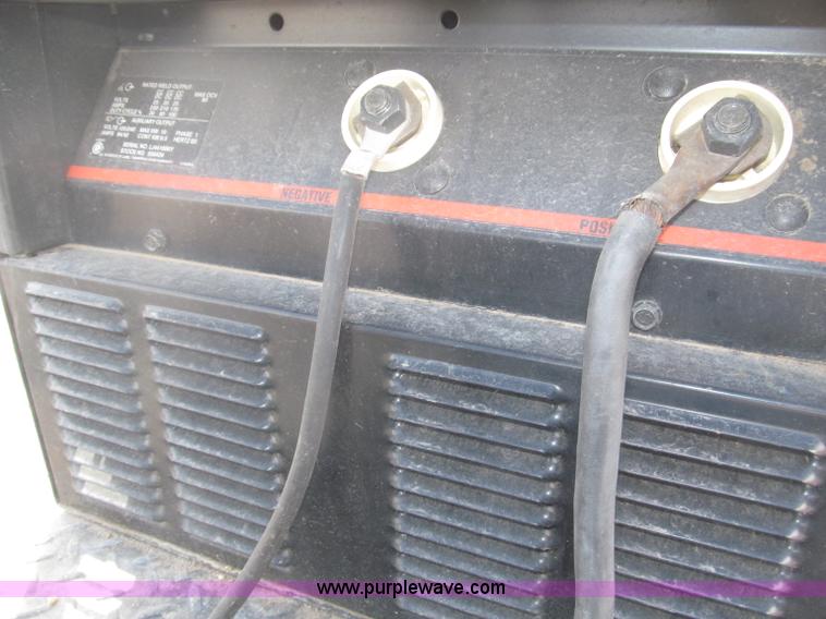 image for item B5424 2006 Ford F350 XL Super Duty CrewCab flatbed service truck