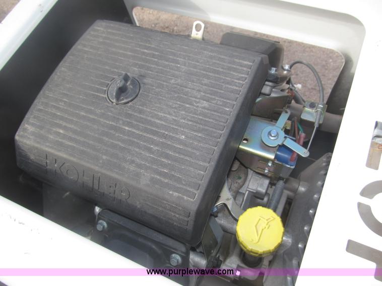 image for item B5424 2006 Ford F350 XL Super Duty CrewCab flatbed service truck