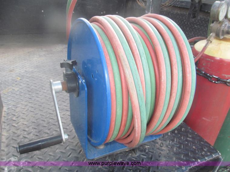 image for item B5424 2006 Ford F350 XL Super Duty CrewCab flatbed service truck