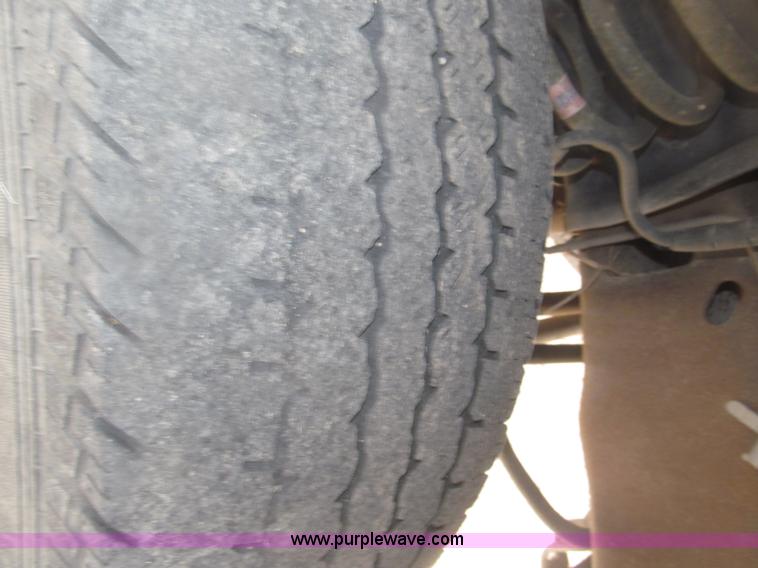 image for item B5424 2006 Ford F350 XL Super Duty CrewCab flatbed service truck