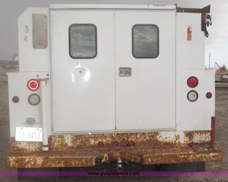 image for item B5425 2000 Chevrolet 3500 CrewCab service truck