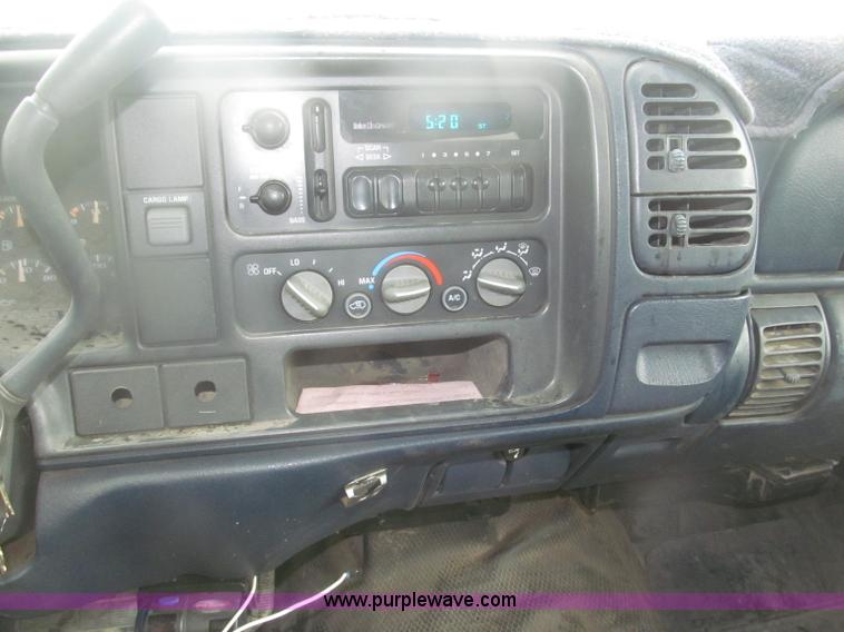 image for item B5425 2000 Chevrolet 3500 CrewCab service truck