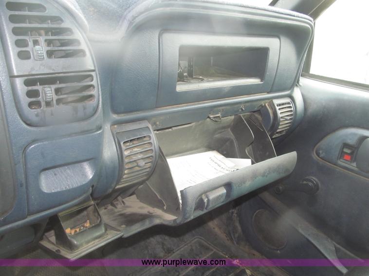 image for item B5425 2000 Chevrolet 3500 CrewCab service truck