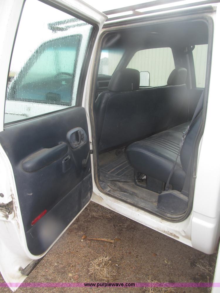 image for item B5425 2000 Chevrolet 3500 CrewCab service truck