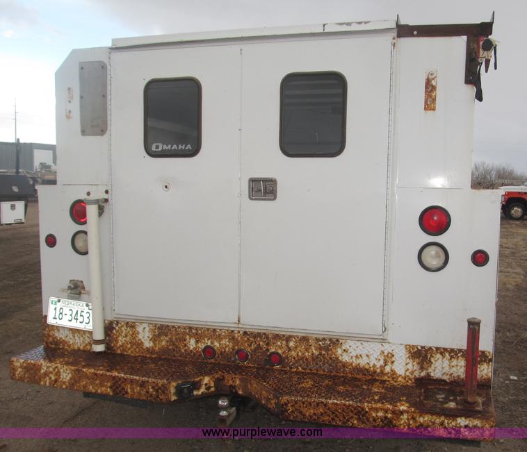 image for item B5425 2000 Chevrolet 3500 CrewCab service truck