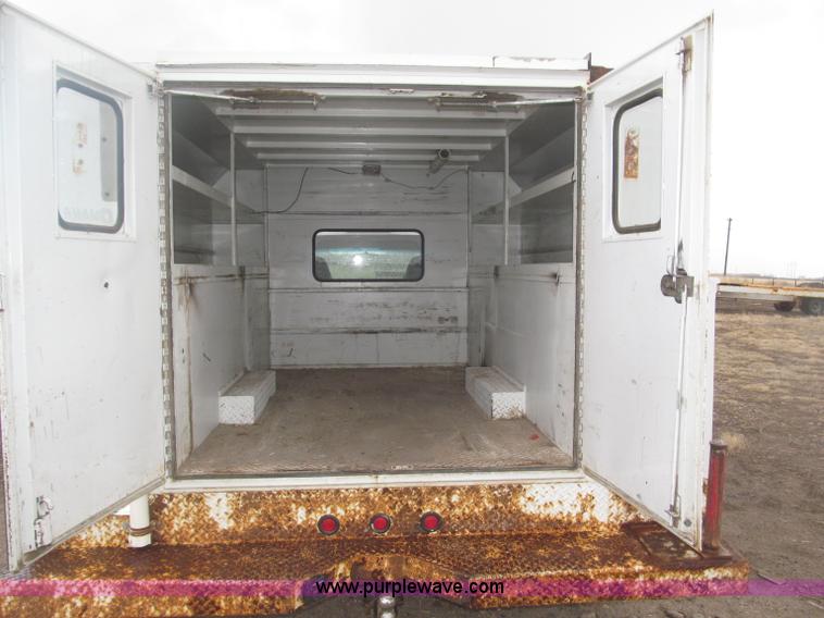 image for item B5425 2000 Chevrolet 3500 CrewCab service truck