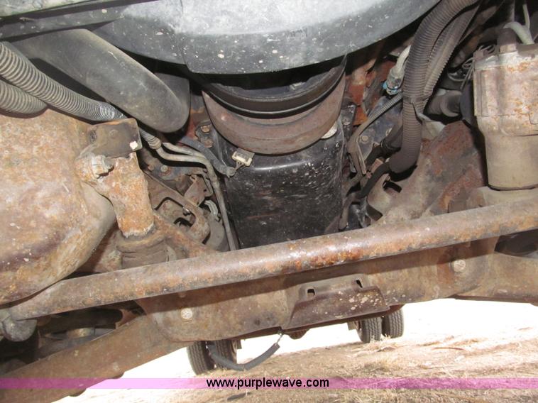 image for item B5425 2000 Chevrolet 3500 CrewCab service truck