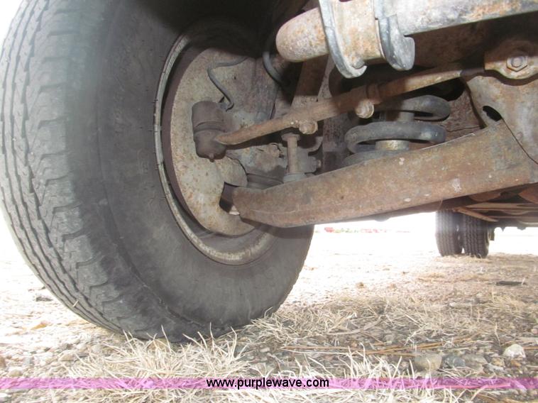 image for item B5425 2000 Chevrolet 3500 CrewCab service truck