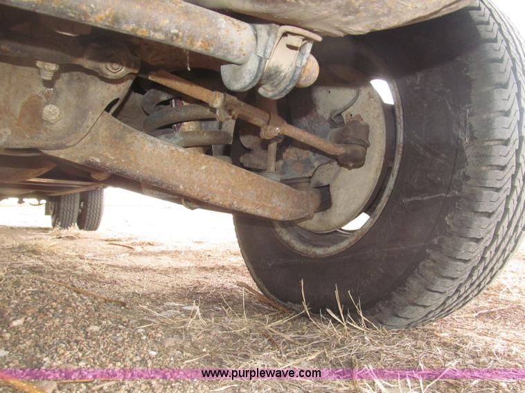 image for item B5425 2000 Chevrolet 3500 CrewCab service truck