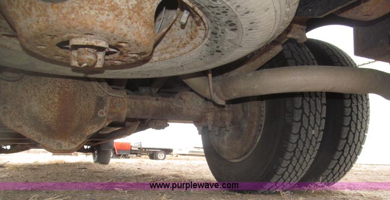 image for item B5425 2000 Chevrolet 3500 CrewCab service truck