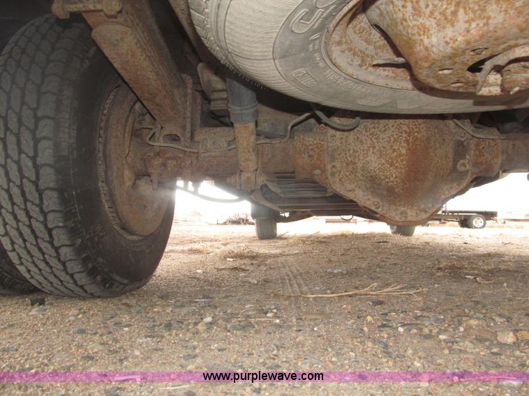 image for item B5425 2000 Chevrolet 3500 CrewCab service truck