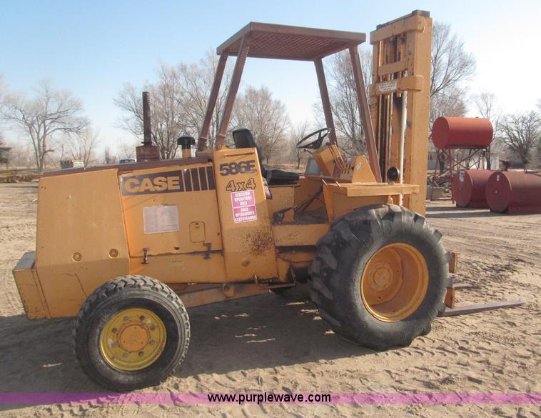 image for item B5440 Case 586 Series E forklift