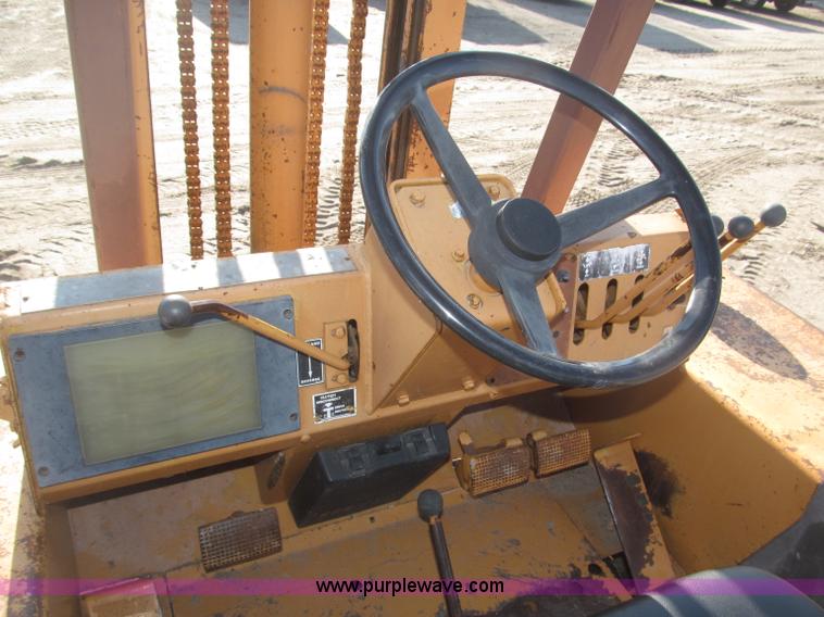 image for item B5440 Case 586 Series E forklift