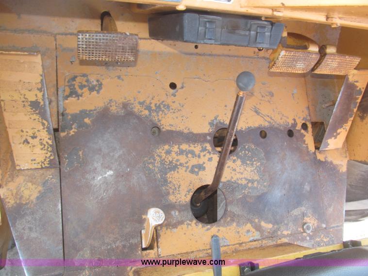 image for item B5440 Case 586 Series E forklift