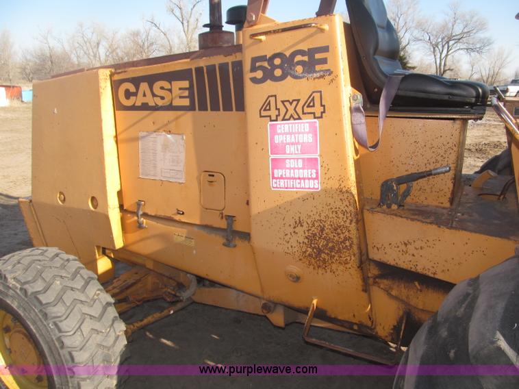 image for item B5440 Case 586 Series E forklift