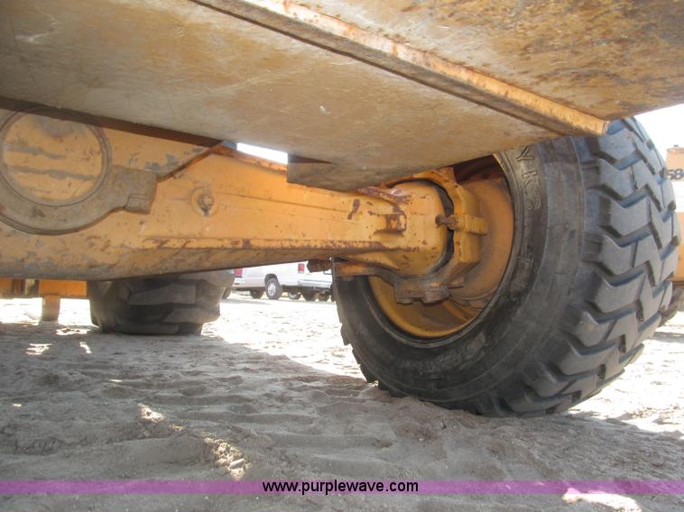 image for item B5440 Case 586 Series E forklift