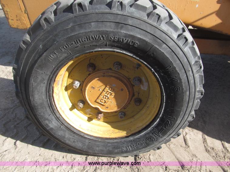 image for item B5440 Case 586 Series E forklift