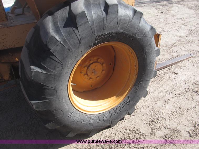 image for item B5440 Case 586 Series E forklift