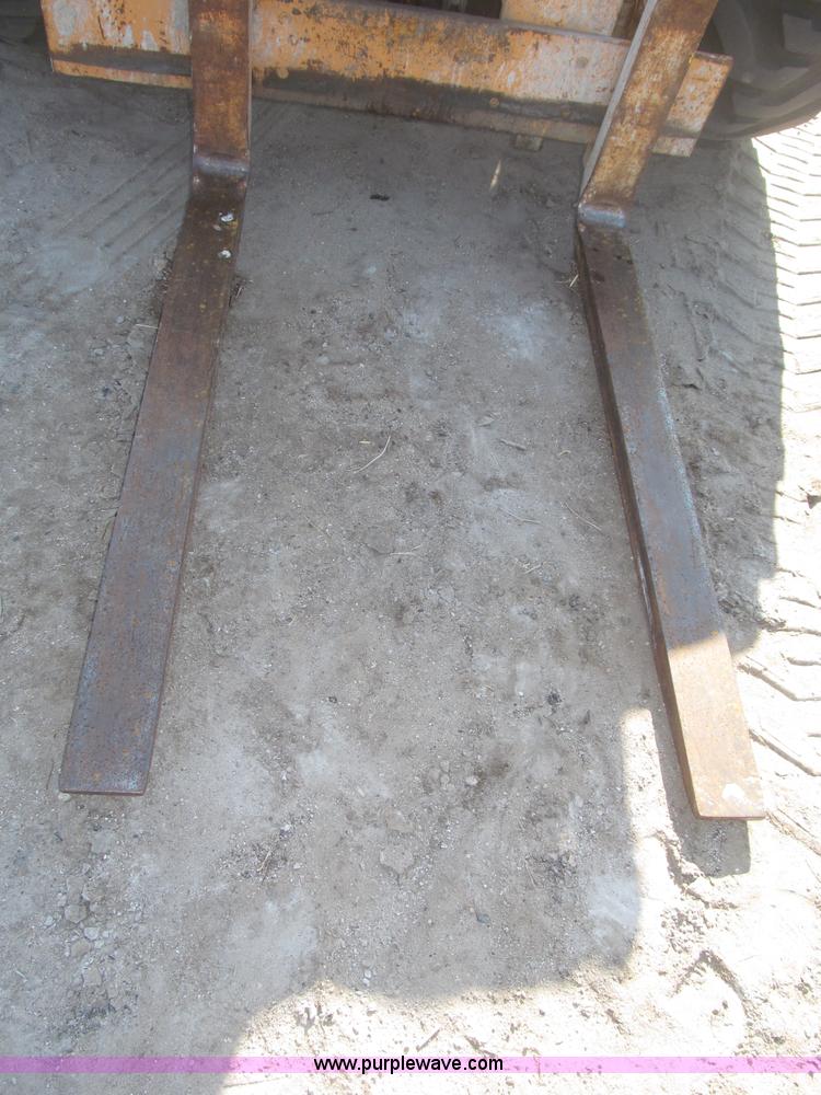 image for item B5441 Case 584 Series D forklift