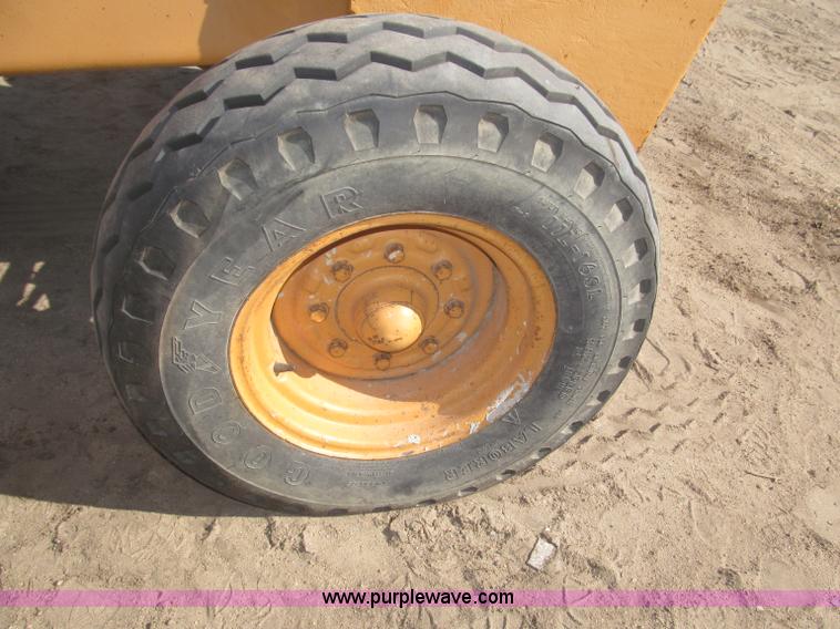 image for item B5441 Case 584 Series D forklift