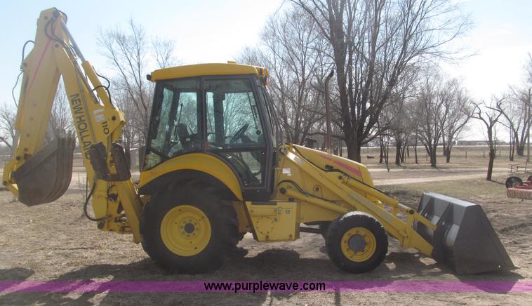 image for item B5442 2001 New Holland LB110 backhoe