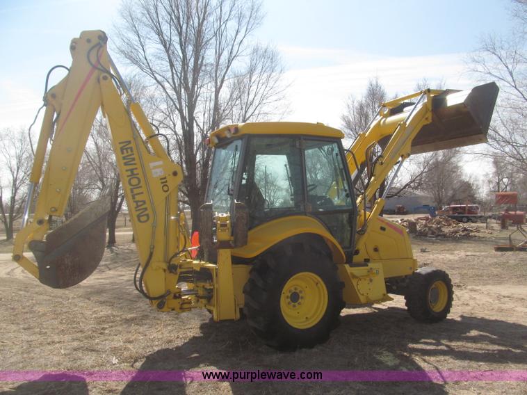 image for item B5442 2001 New Holland LB110 backhoe